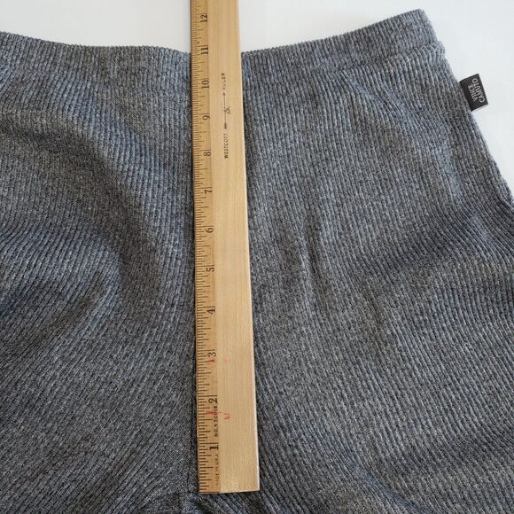 Vince Camuto Women's 2-Piece Set, Medium, Grey, Ribbed, Comfortable and Stretchy - Picture 11 of 12